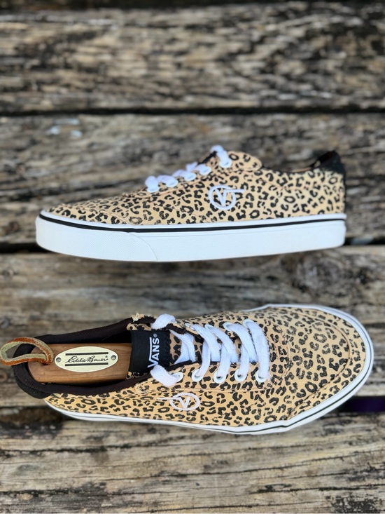 Vans Shoes - Vans Sport Vulc Women’s Sz 8.5 Lace Up VN0A5ELC36I Cheetah Print Skate Shoes X1